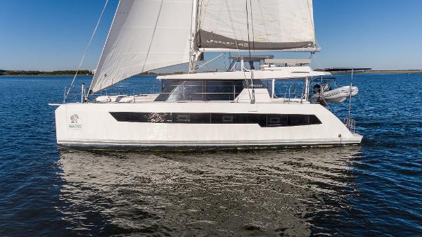 2022 Leopard 42