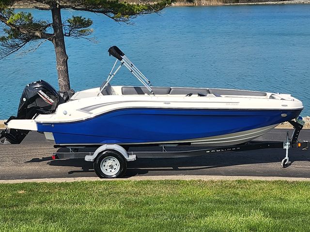 2021 Bayliner DX 2000