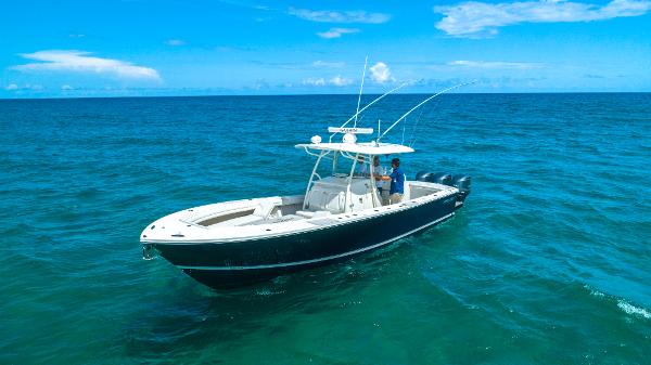2019 Regulator 34