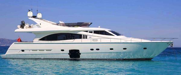 2007 Ferretti Yachts 731