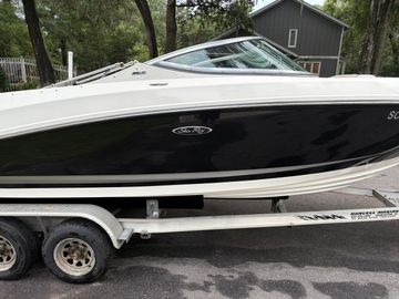 2011 Sea Ray 230 SLX