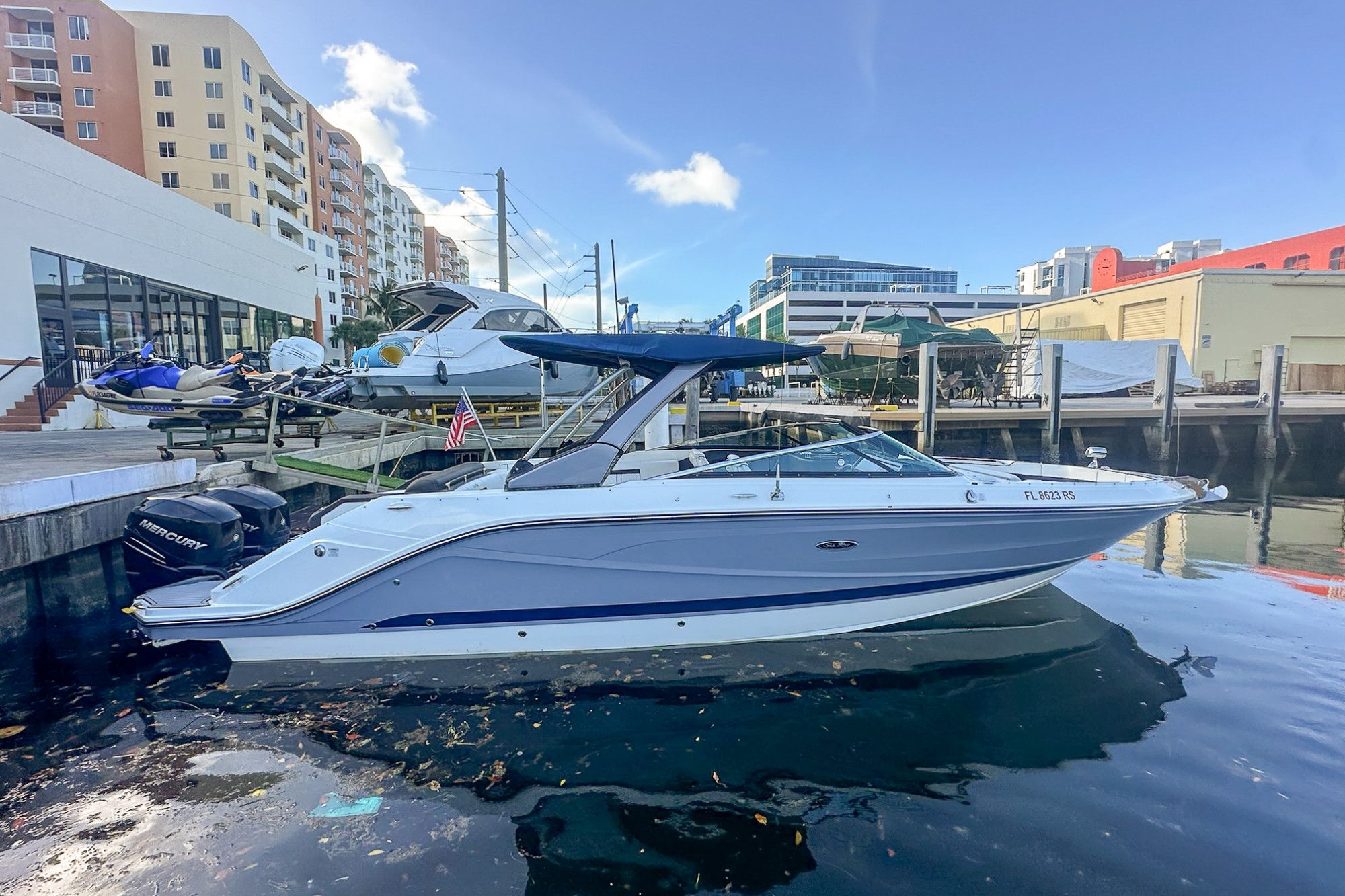2018 Sea Ray SLX 310