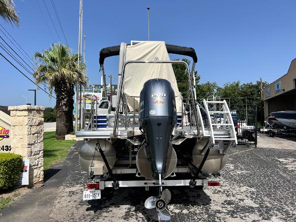 2022 Bennington 23LSB
