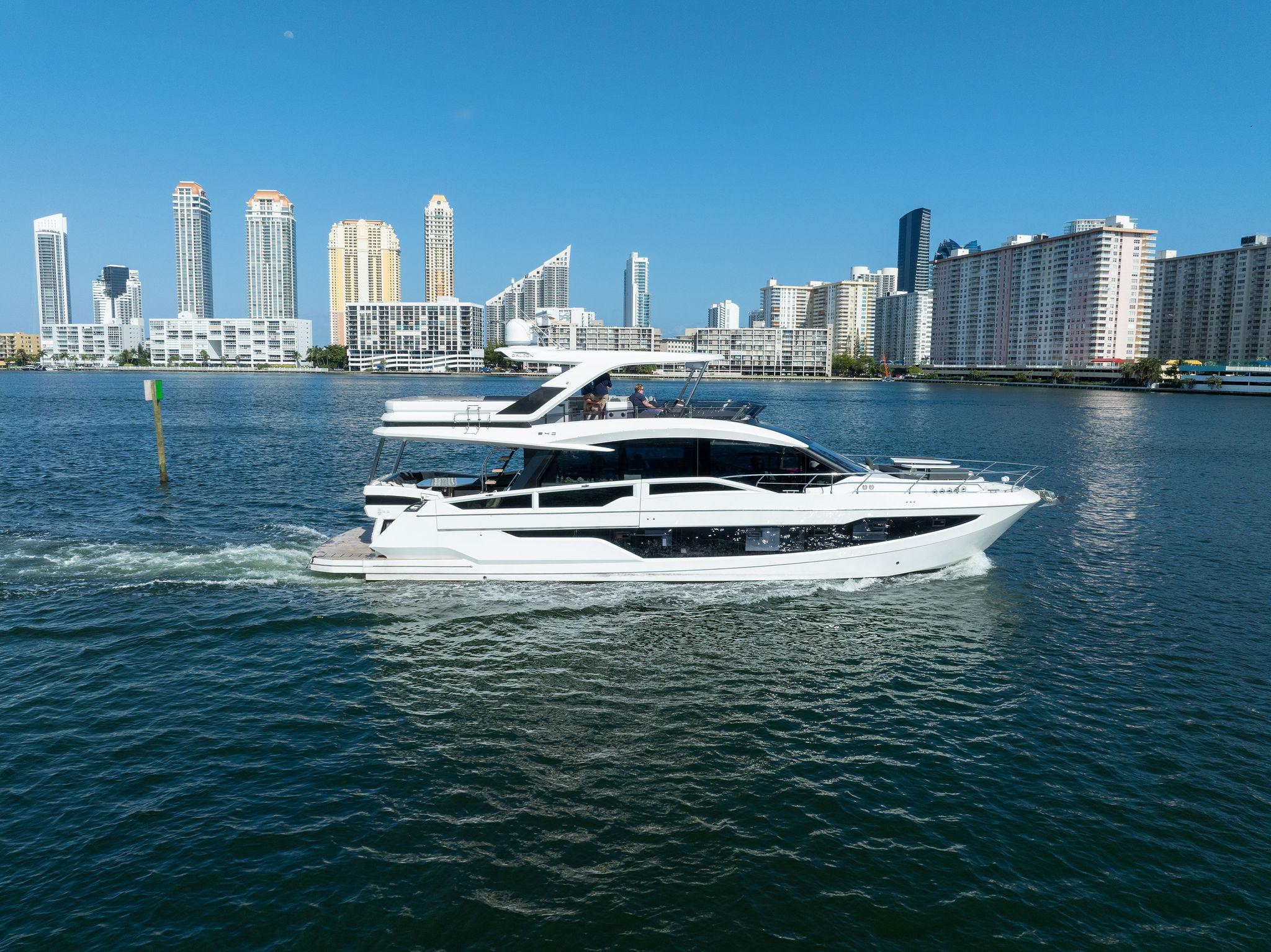 Galeon 640 Fly