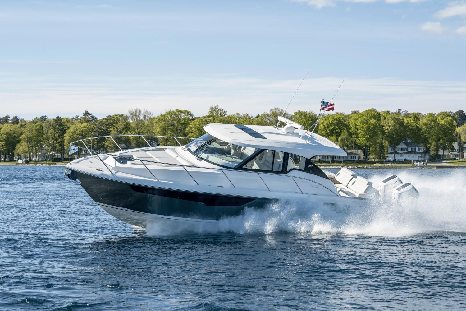 2026 Tiara Yachts 43LE