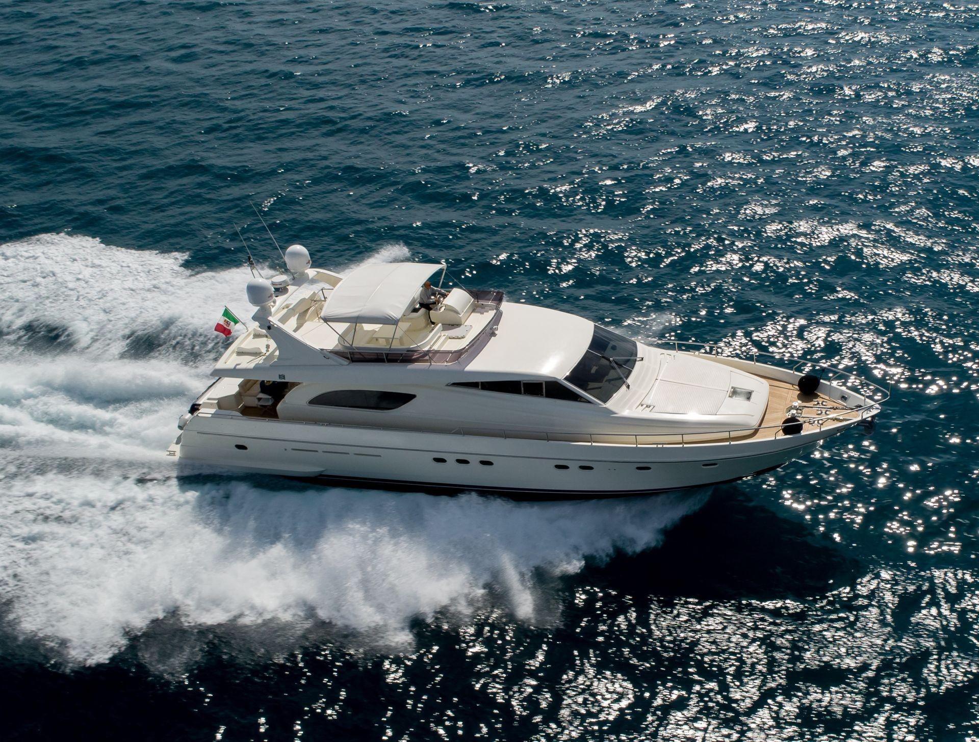 Ferretti Yachts 72