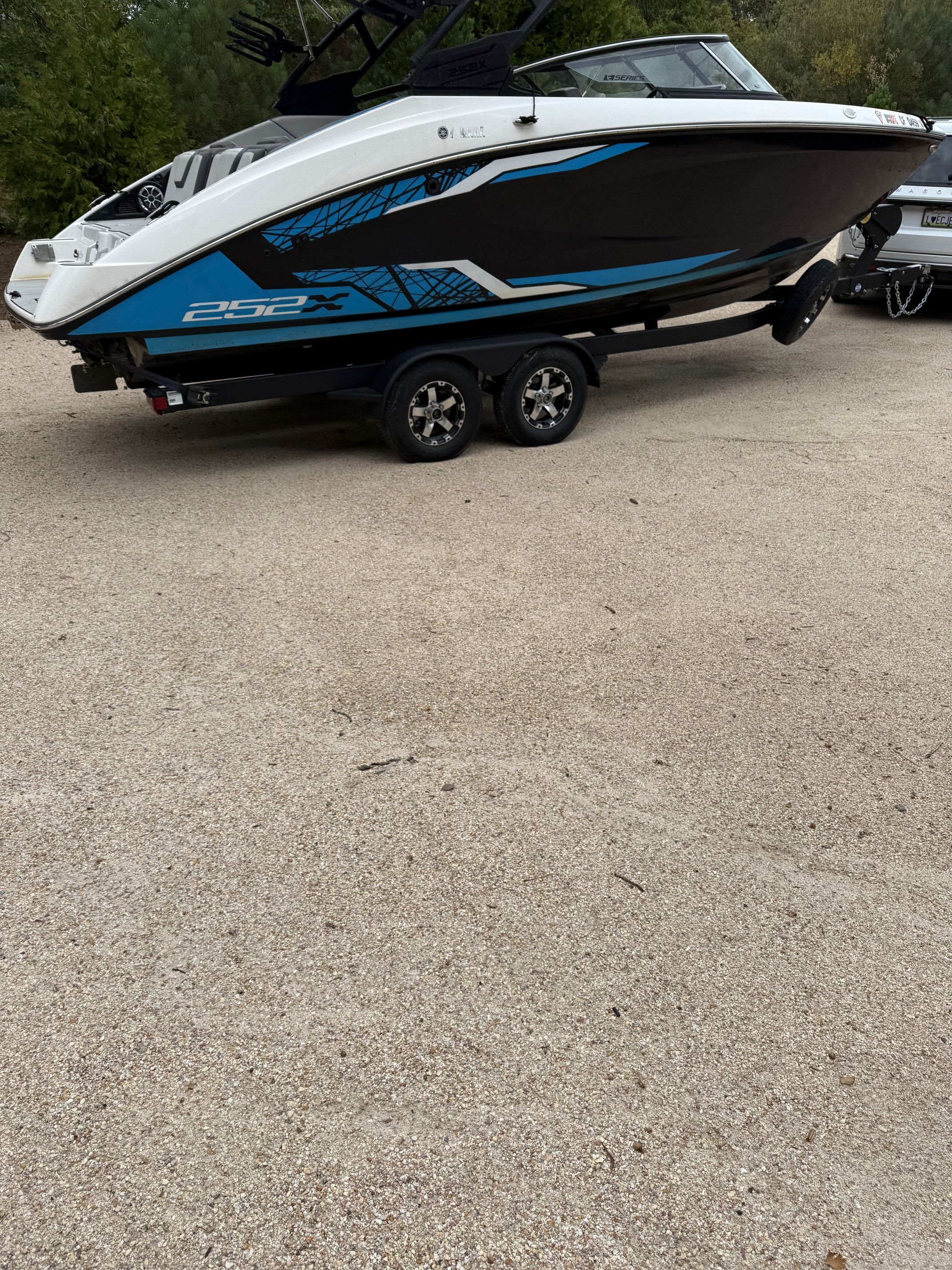 2021 Yamaha Boats 252XE