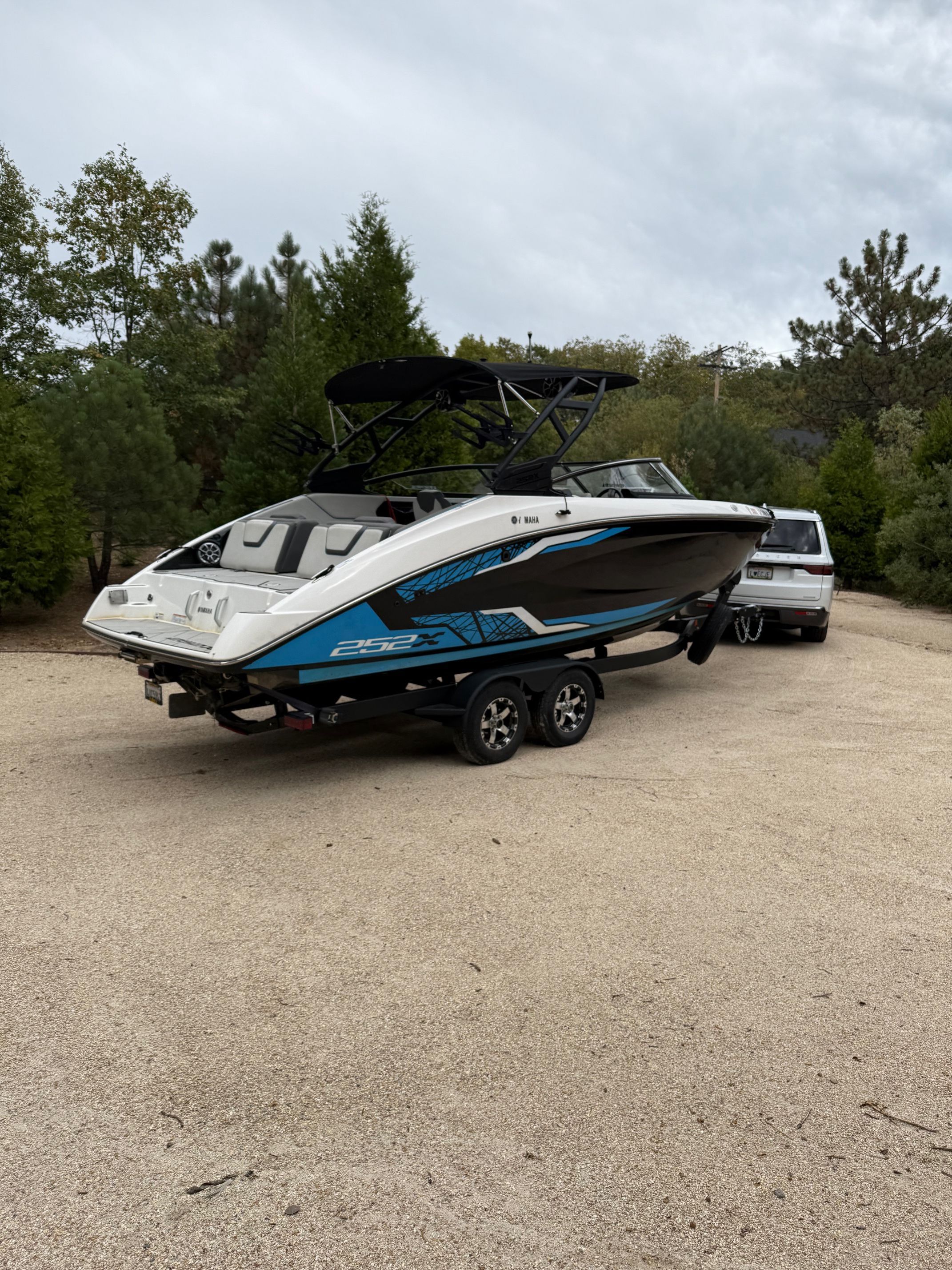 2021 Yamaha Boats 252XE