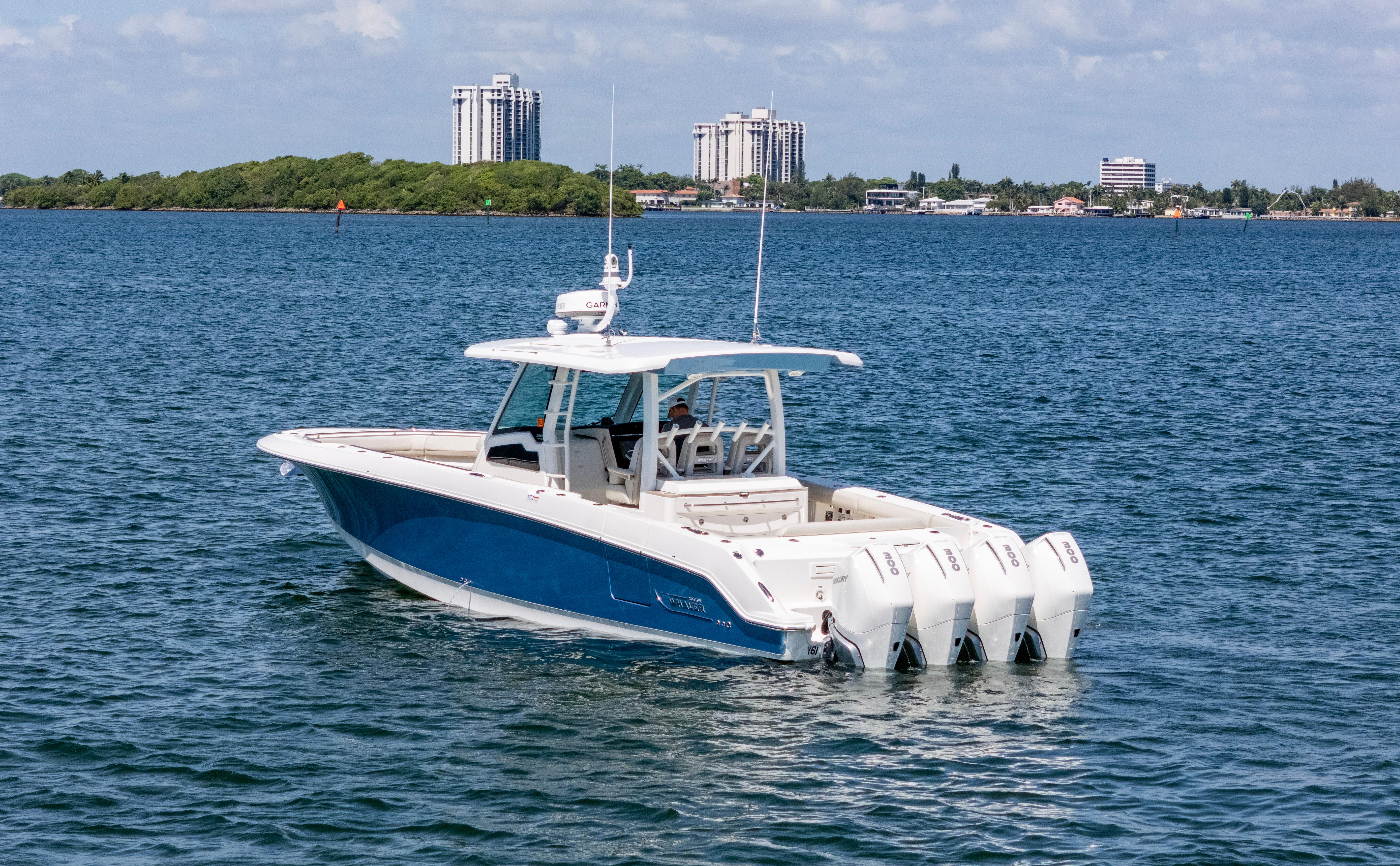 2022 Boston Whaler 380 Outrage