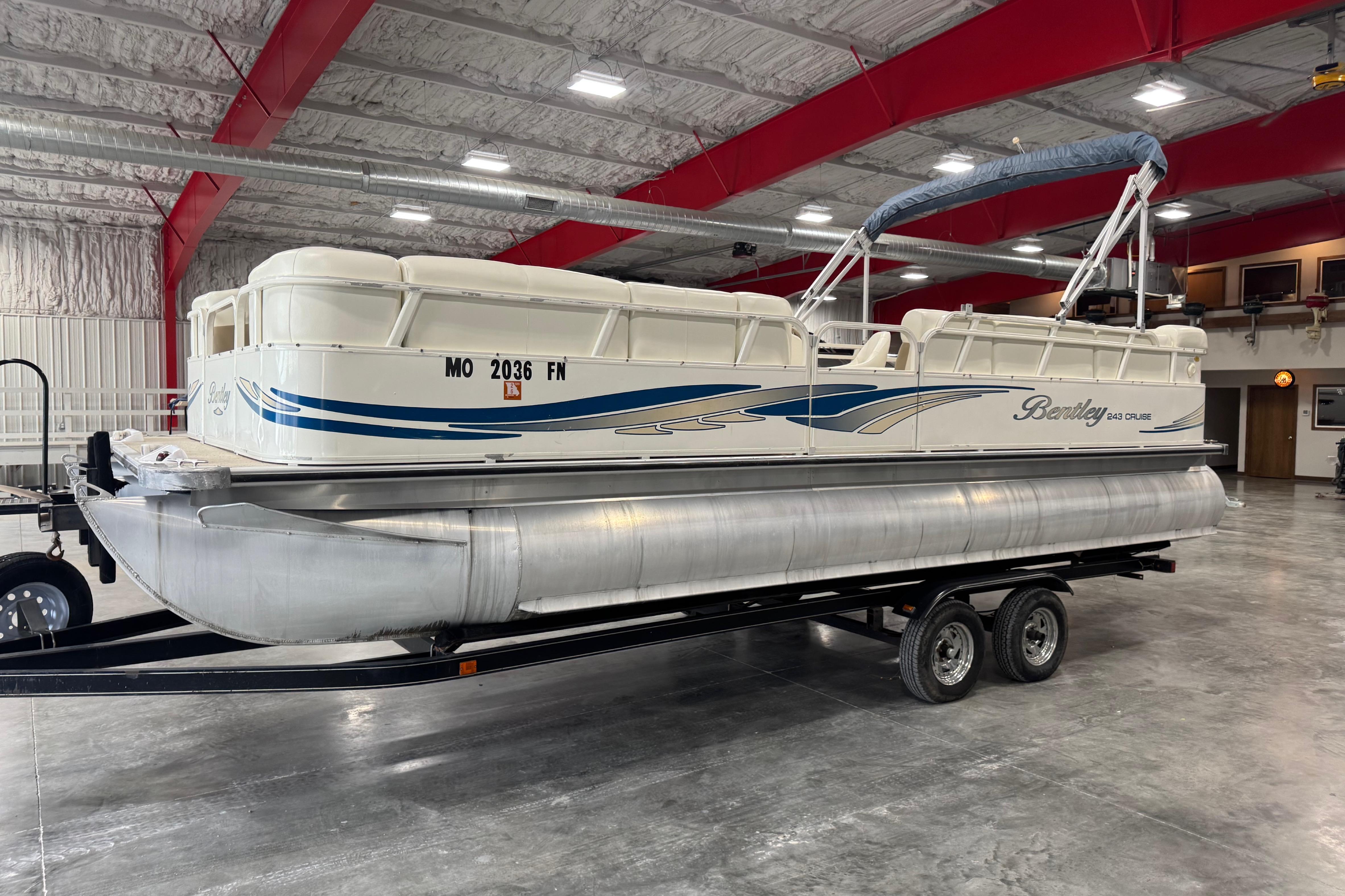 2008 Bentley Pontoons 243 cruise