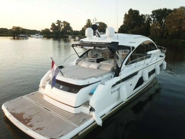 2022 Fairline Targa 53 OPEN