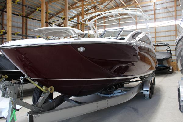 2023 Yamaha Boats 275SE