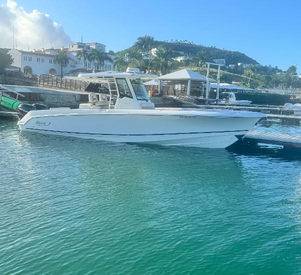 2017 Boston Whaler 330 Outrage
