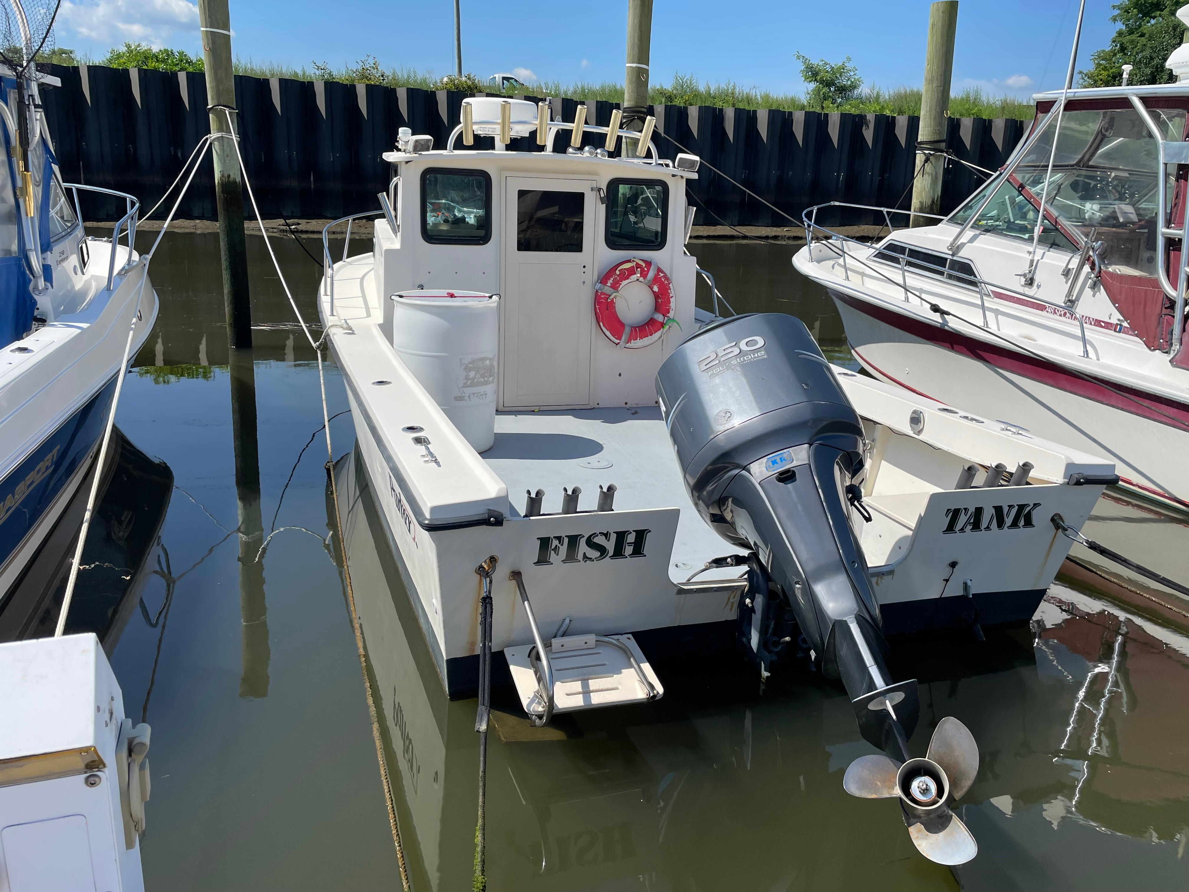 2002 Parker 2520 Deep Vee Sc