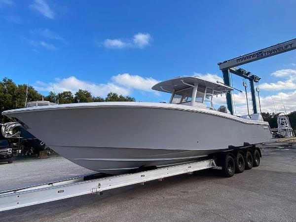 2019 Invincible 39 Open Fisherman