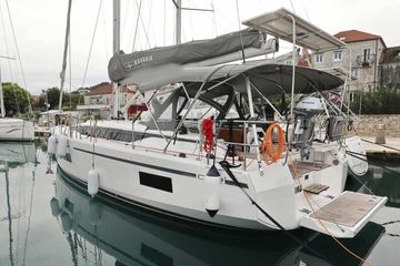 2023 Bavaria C42