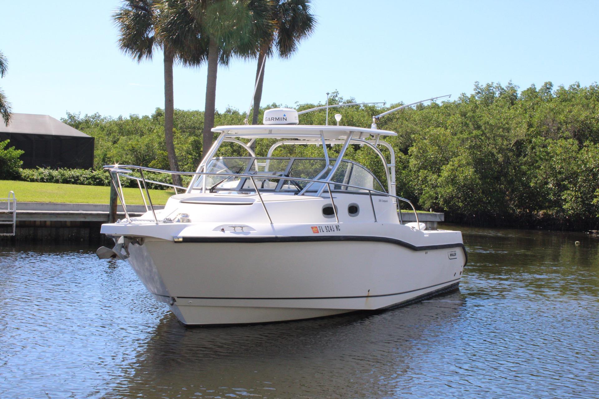 2006 Boston Whaler 305 Conquest