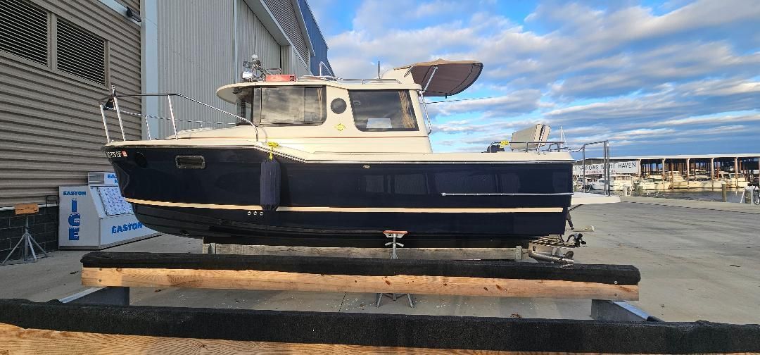 2017 Ranger Tugs R23