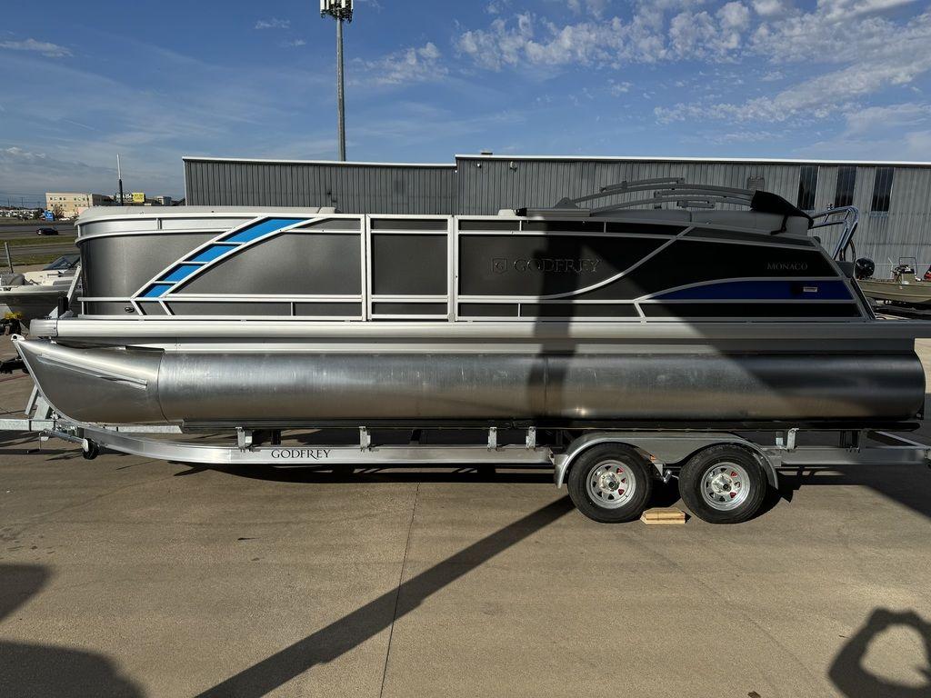 Godfrey Marine Monaco MC235C