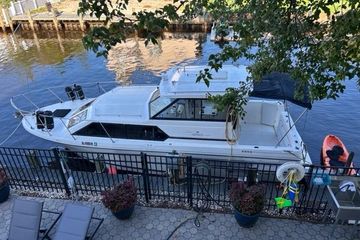 1994 Bayliner 2859 Classic Cruiser