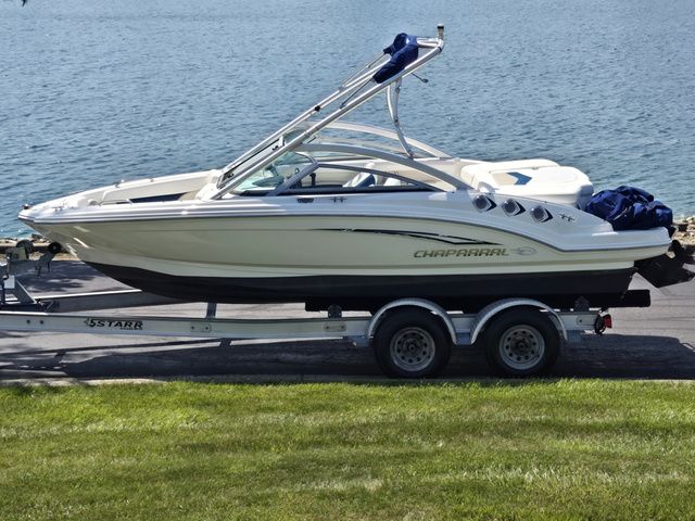 2011 Chaparral SSI SPORT BOAT 196 SSI