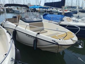 Quicksilver Activ 675 Open 2021 Quicksilver Activ 675 Open boat docked in marina, surrounded by other vessels.