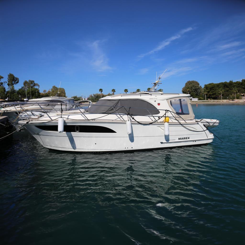 2023 Marex 310 Sun Cruiser