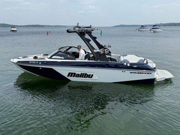 2021 Malibu Wakesetter 22 LSV
