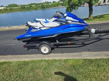 2017 Yamaha WaveRunner VX Limited Pair