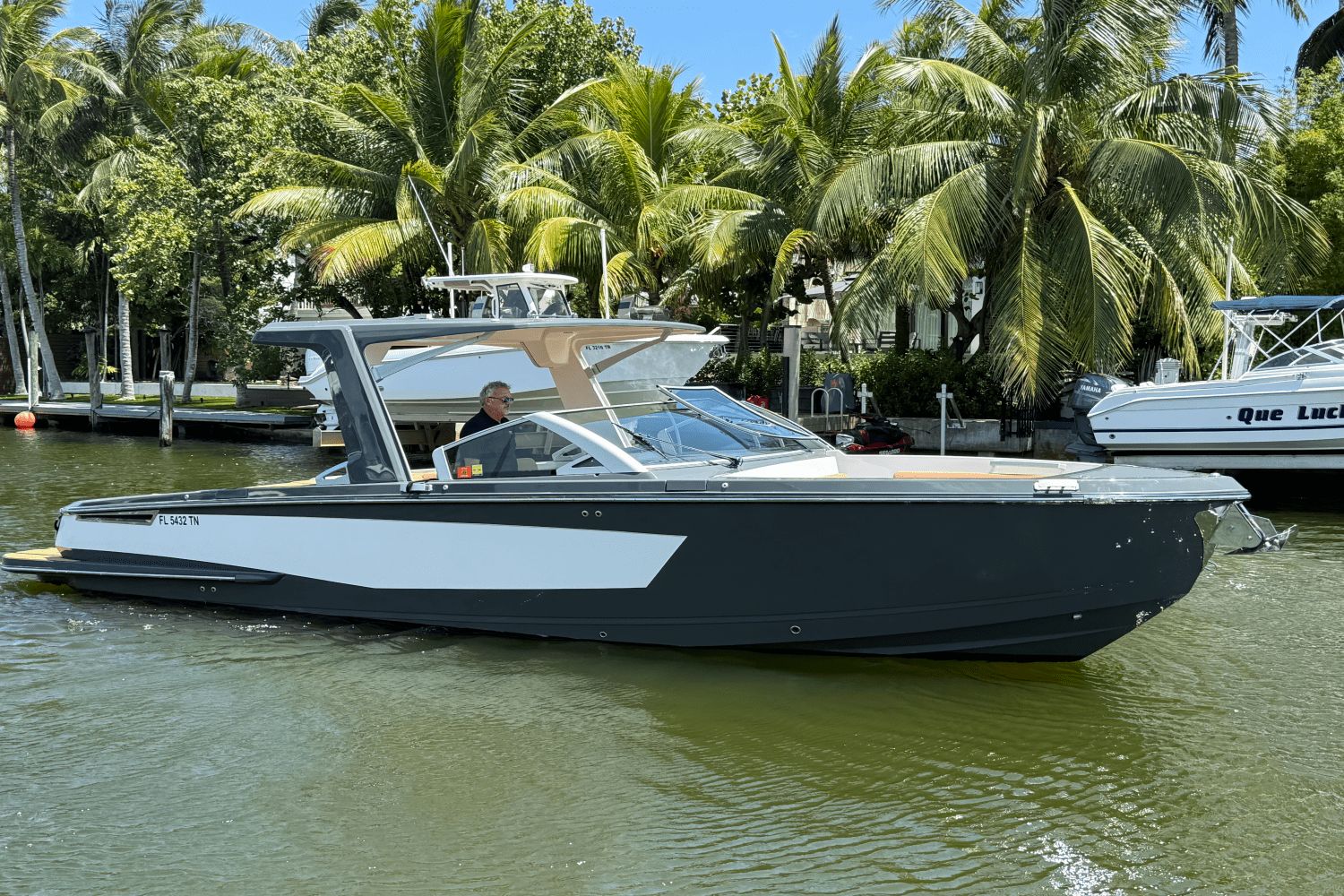 2022 Aviara AV 32