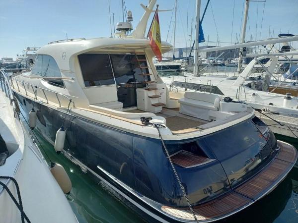 2006 Mochi Craft 51 Dolphin