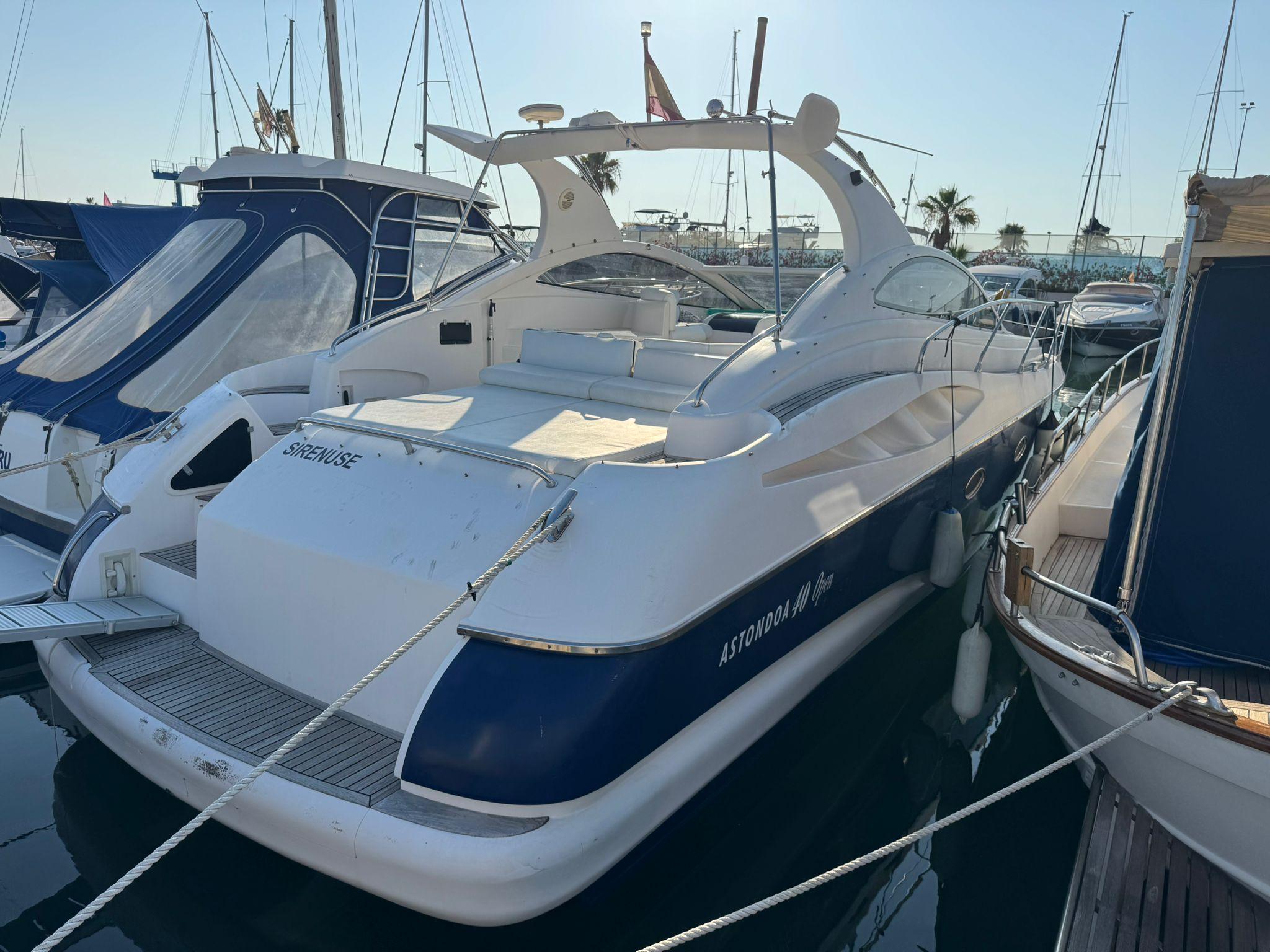 Astondoa 40 Open