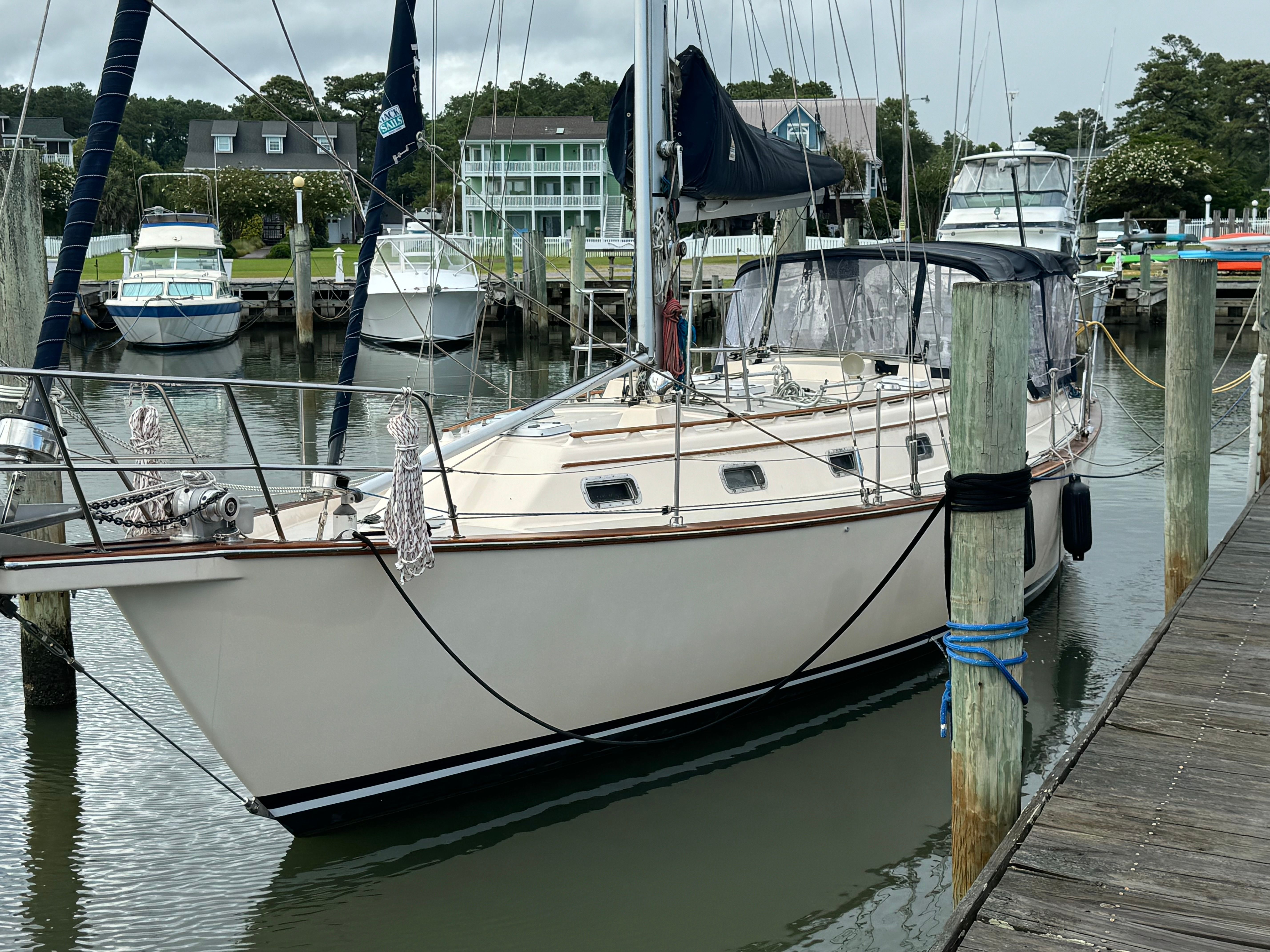 1994 Island Packet 44