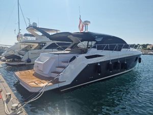 Azimut Atlantis 51 Main.jpg