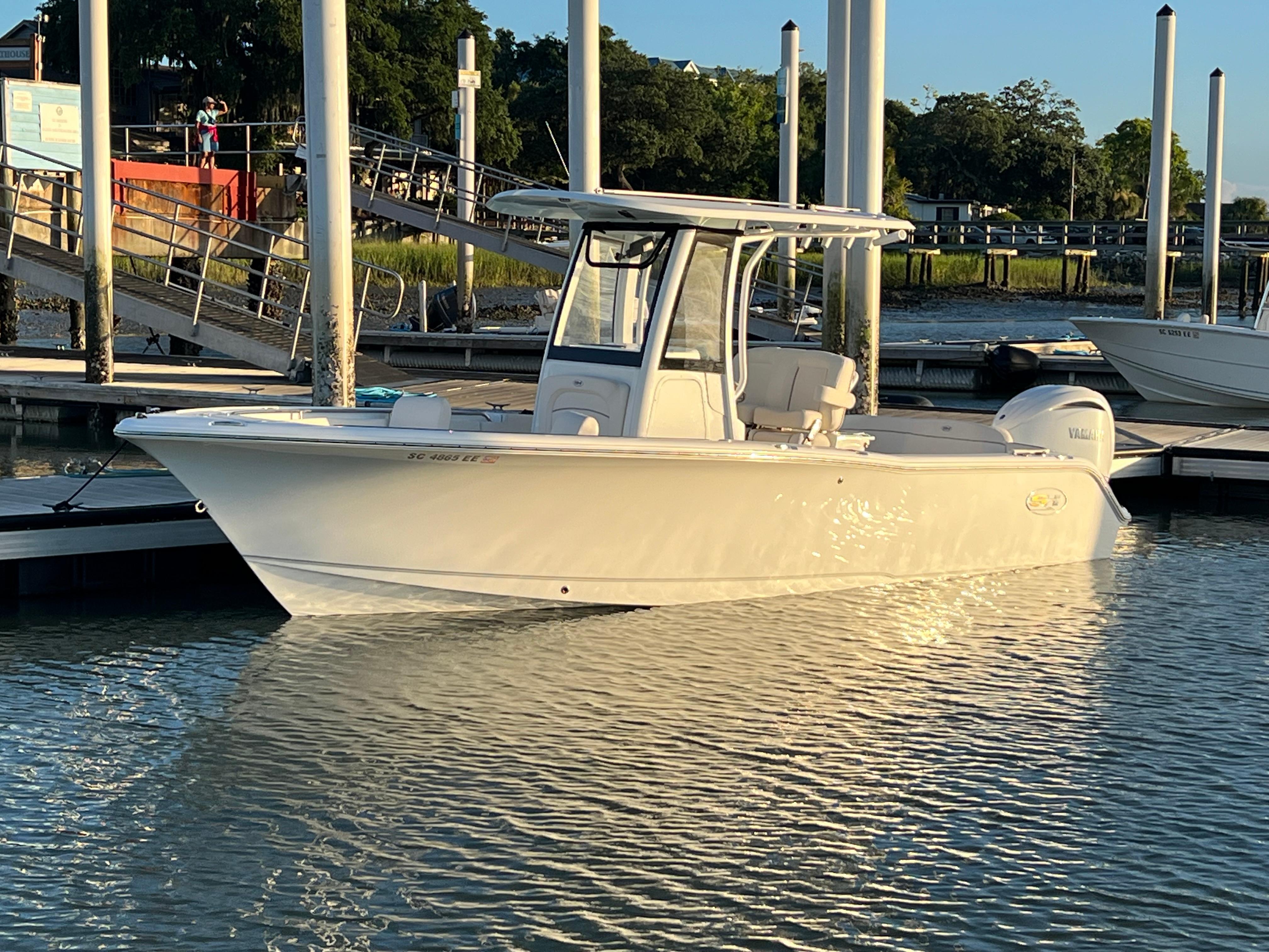 2024 Sea Hunt Ultra 239 SE