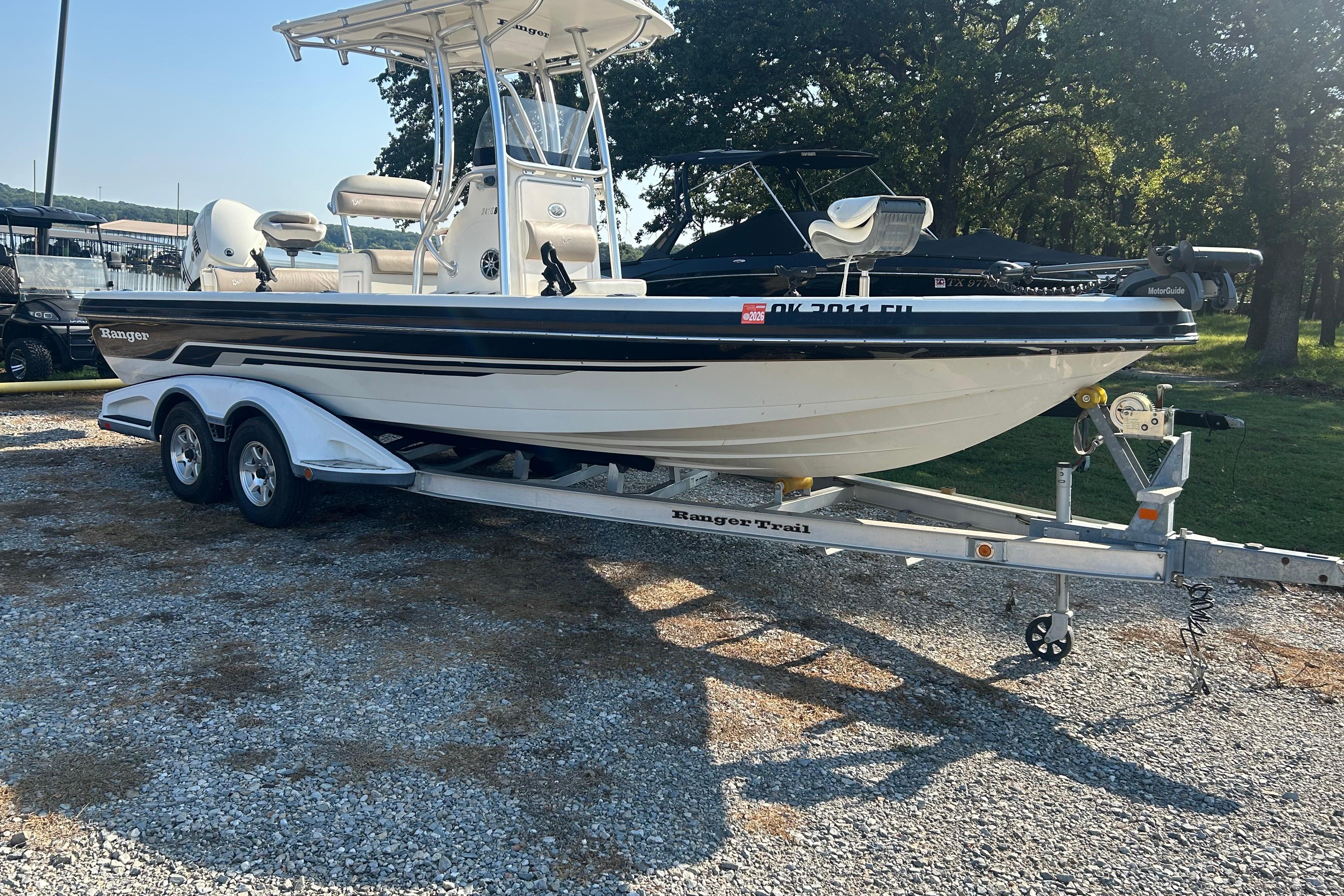 2009 Ranger 2410 Bay Ranger