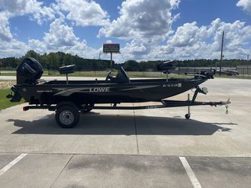 2020 Lowe Skorpion 17