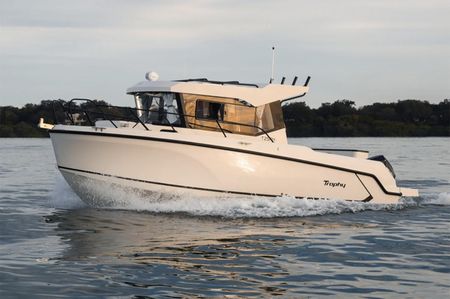 CAPTAINS QUARTERS (Elite 25' Trophy Pilot House 300HP - Cruising/Fishing)
