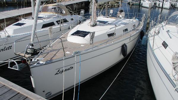 2010 Bavaria Cruiser 32