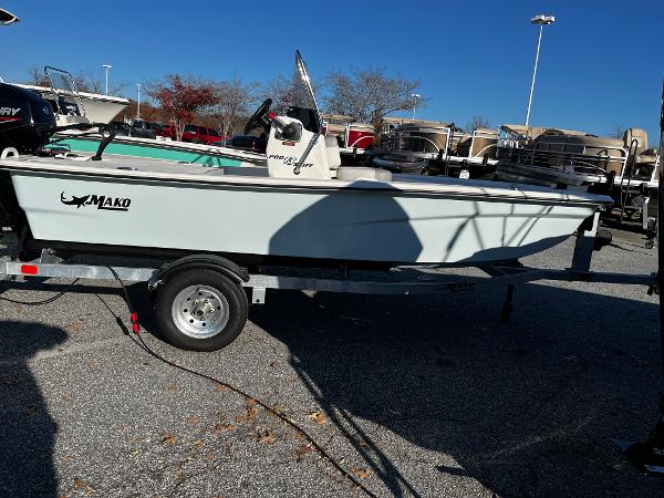 2025 Mako Pro Skiff 13 CC