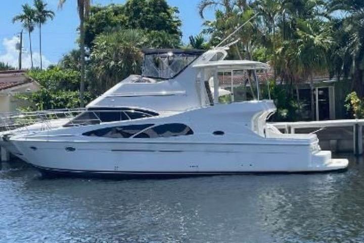 2005 Carver 41 Cockpit Motor Yacht