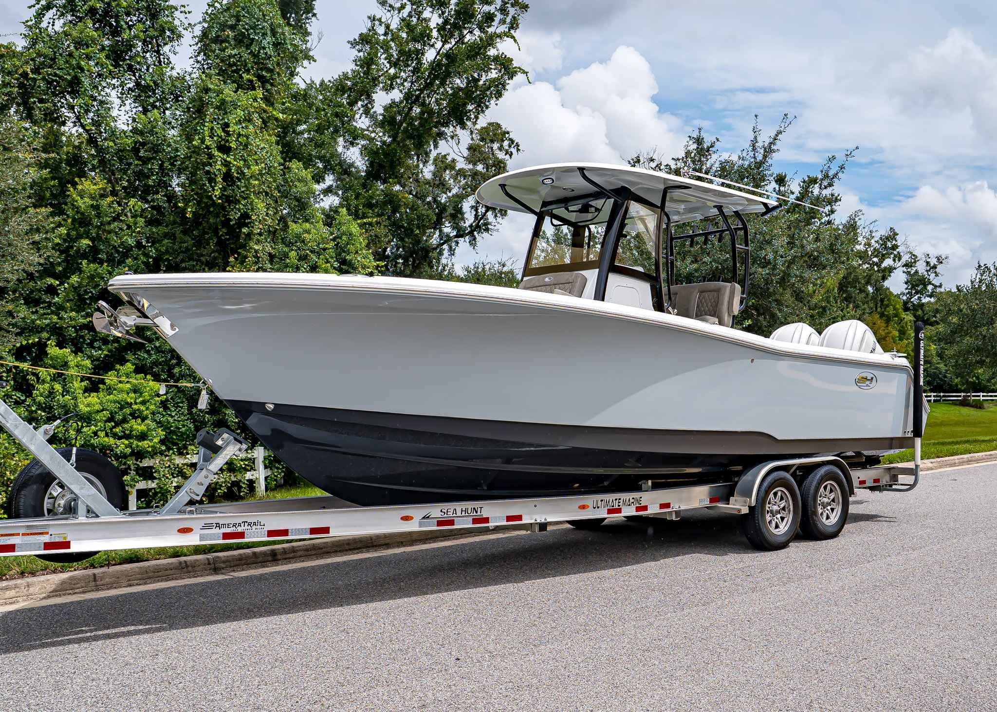 2026 Sea Hunt Gamefish 28 Coffin Box