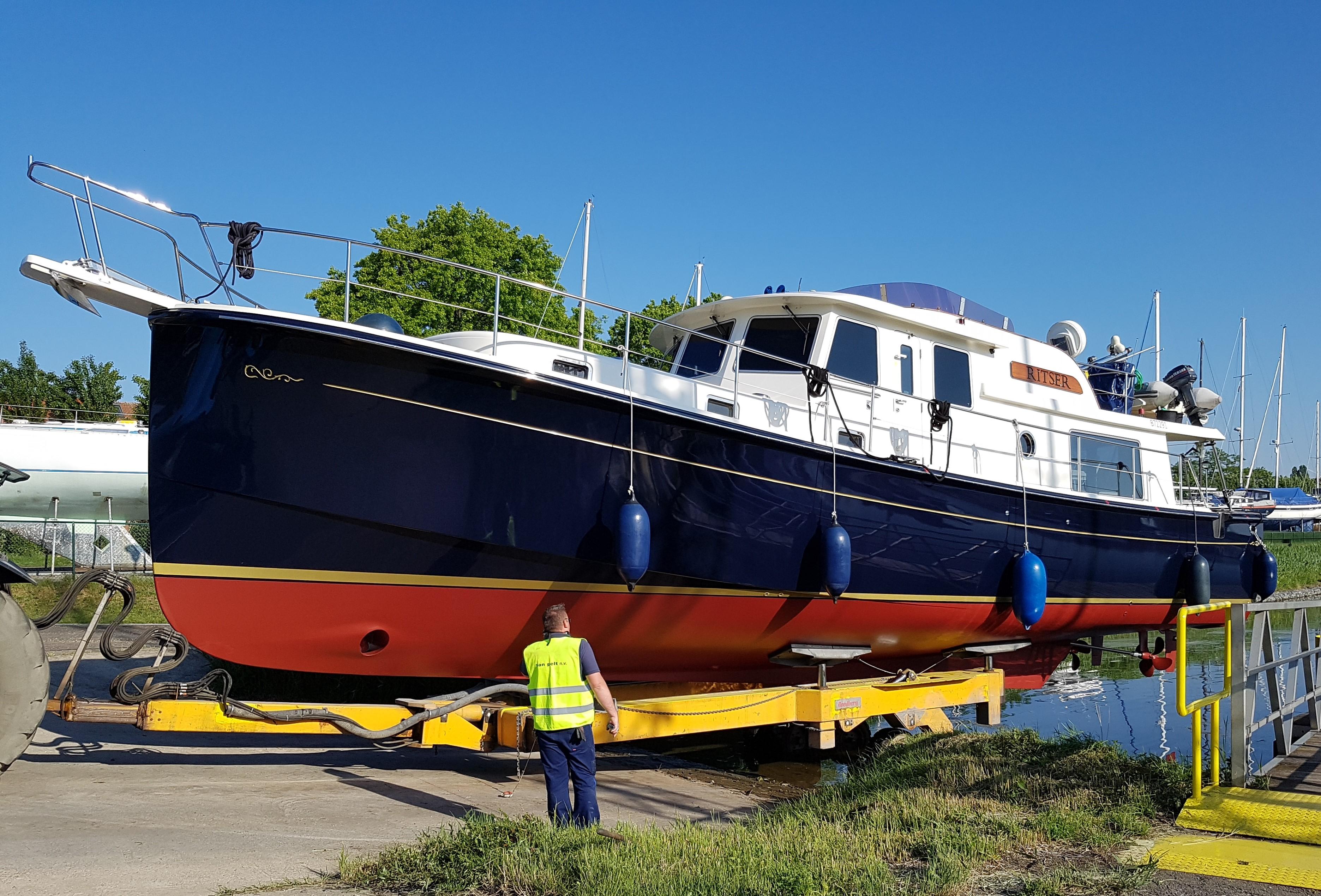 1999 Krogen Express 49
