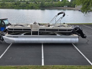 2012 Sweetwater SW 2486