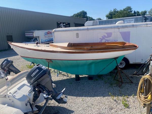 1990 Golden Era Petrel