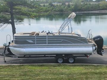 2022 Lowe SS 210 Conversion Lounge