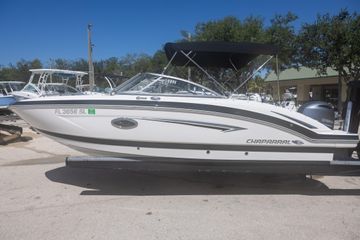 2019 Chaparral 230 Suncoast