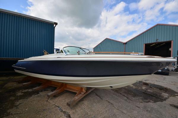 Chris-Craft Corsair 27 Heritage Edition