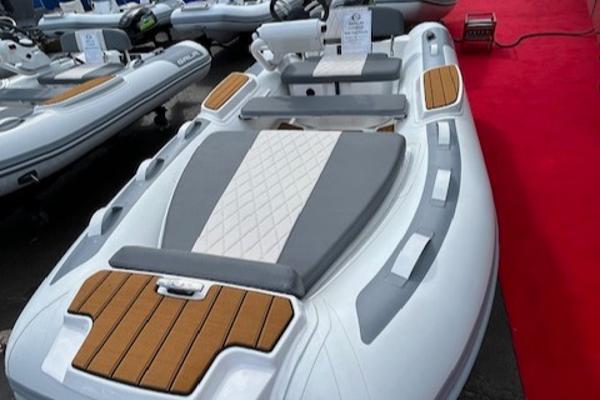 2025 Gala Electric Atlantis Aquahelm