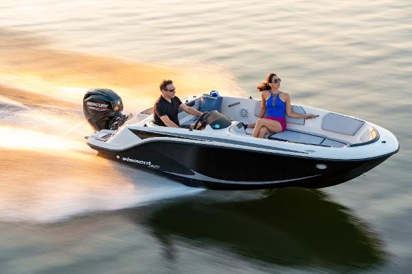 2024 Bayliner M15